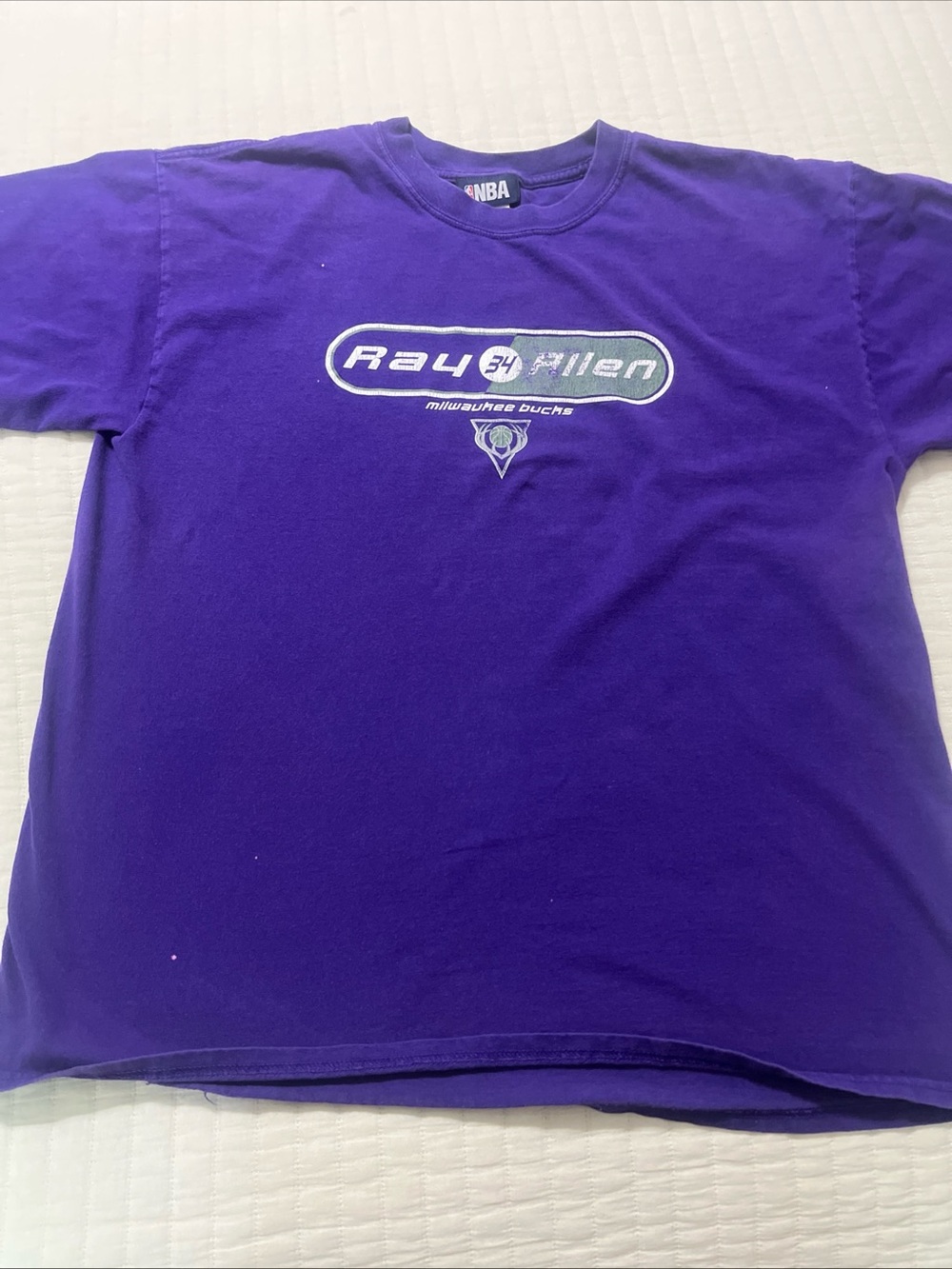 NBA Vintage Ray Allen Milwaukee Bucks Purple Tee Size XL  Short Sleeve Crewneck
